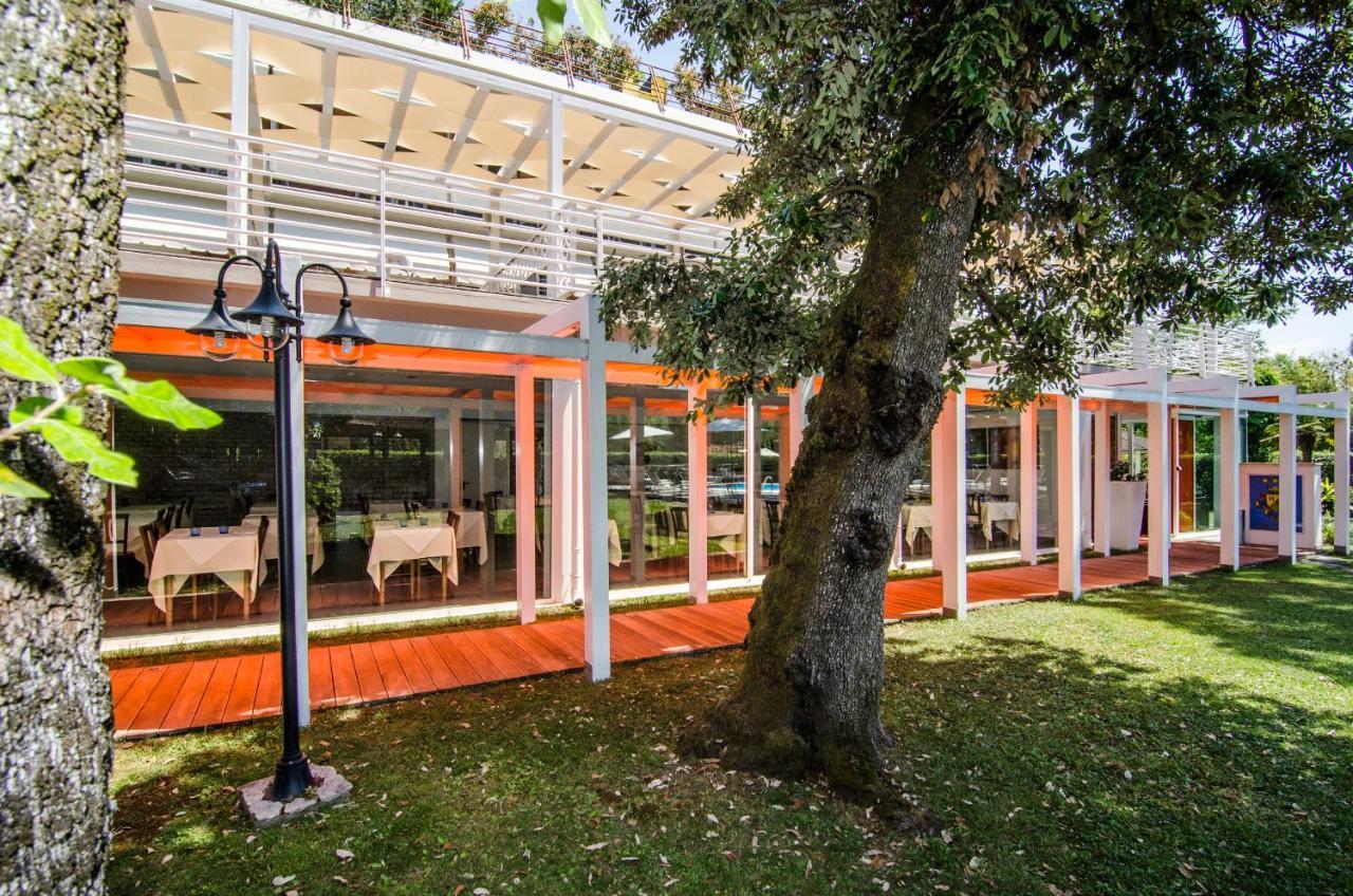 Hotel Hermitage Marina di Massa Exterior foto